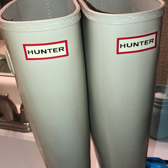 White Hunter Rain Boots - Picture 2 of 5